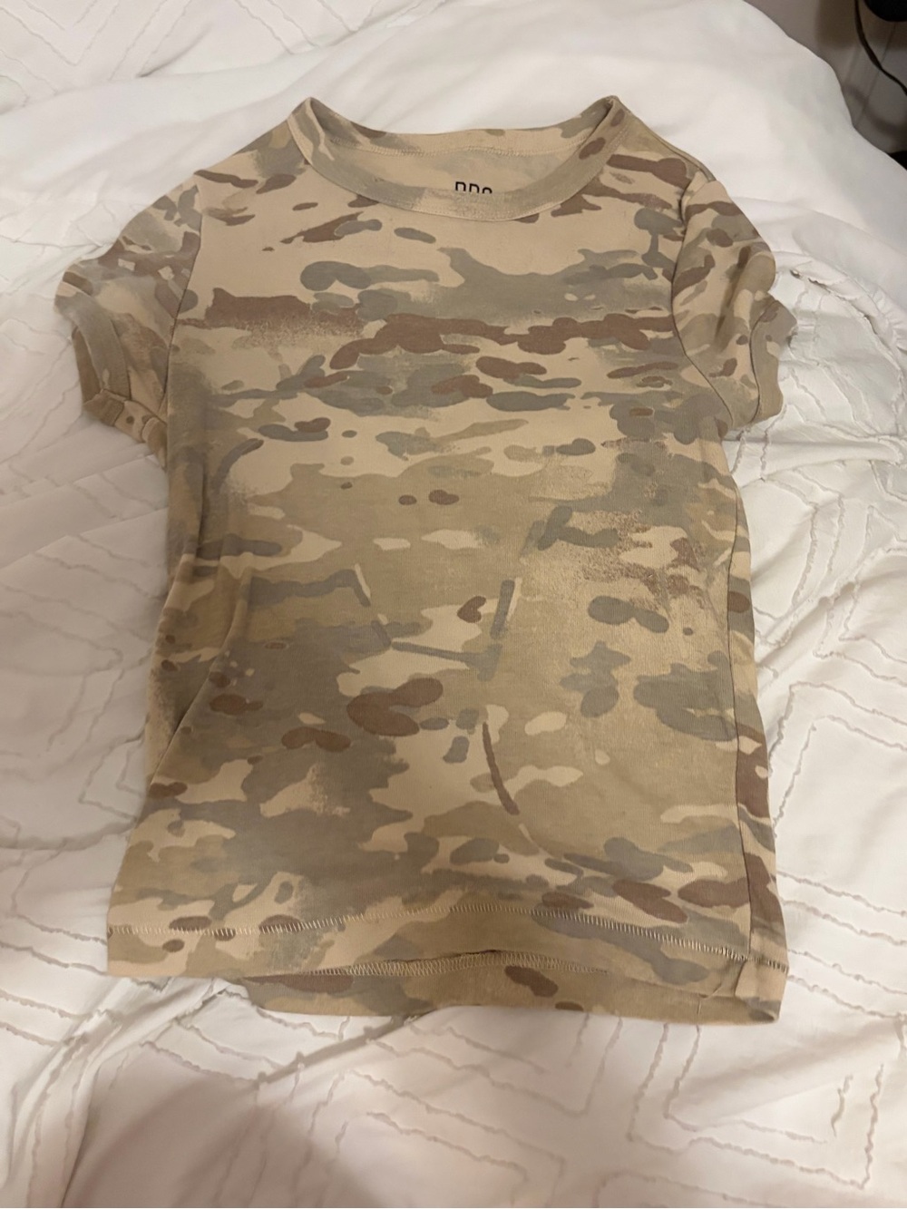 Urban Outfitters BDG Camouflage Short-Sleeve Tee - Beige Camo